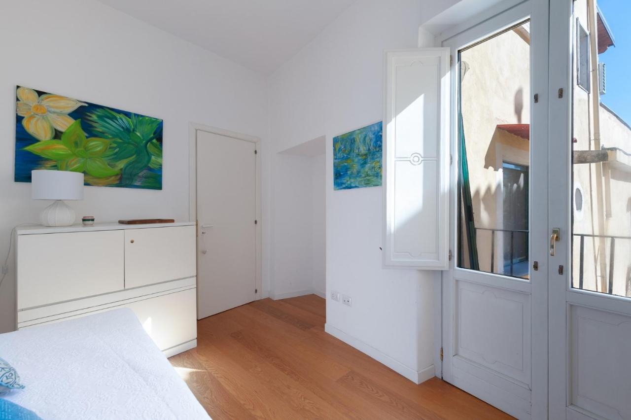 Casa Flo Con Terrazza E Ascensore Salerno Eksteriør bilde