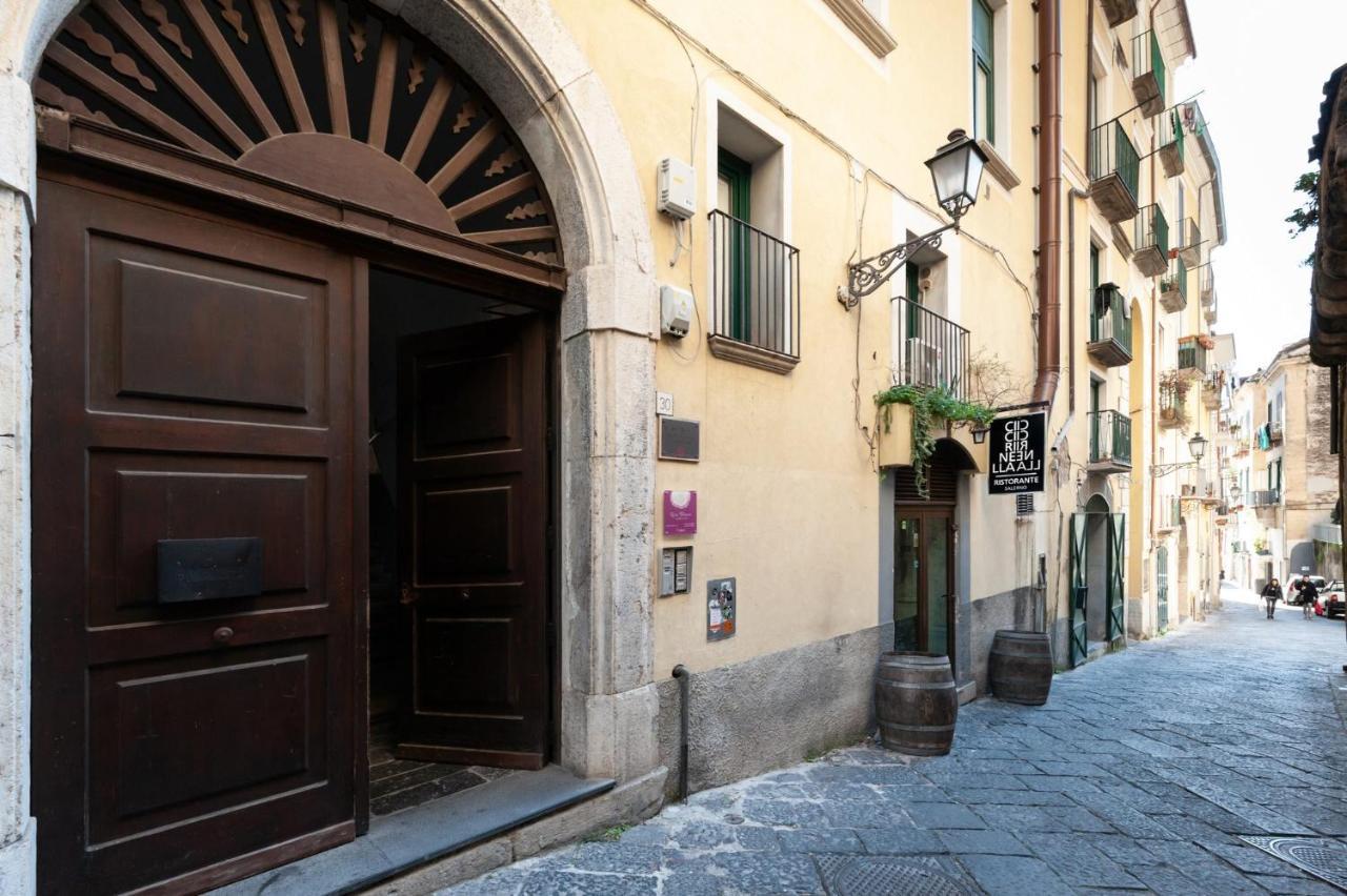 Casa Flo Con Terrazza E Ascensore Salerno Eksteriør bilde