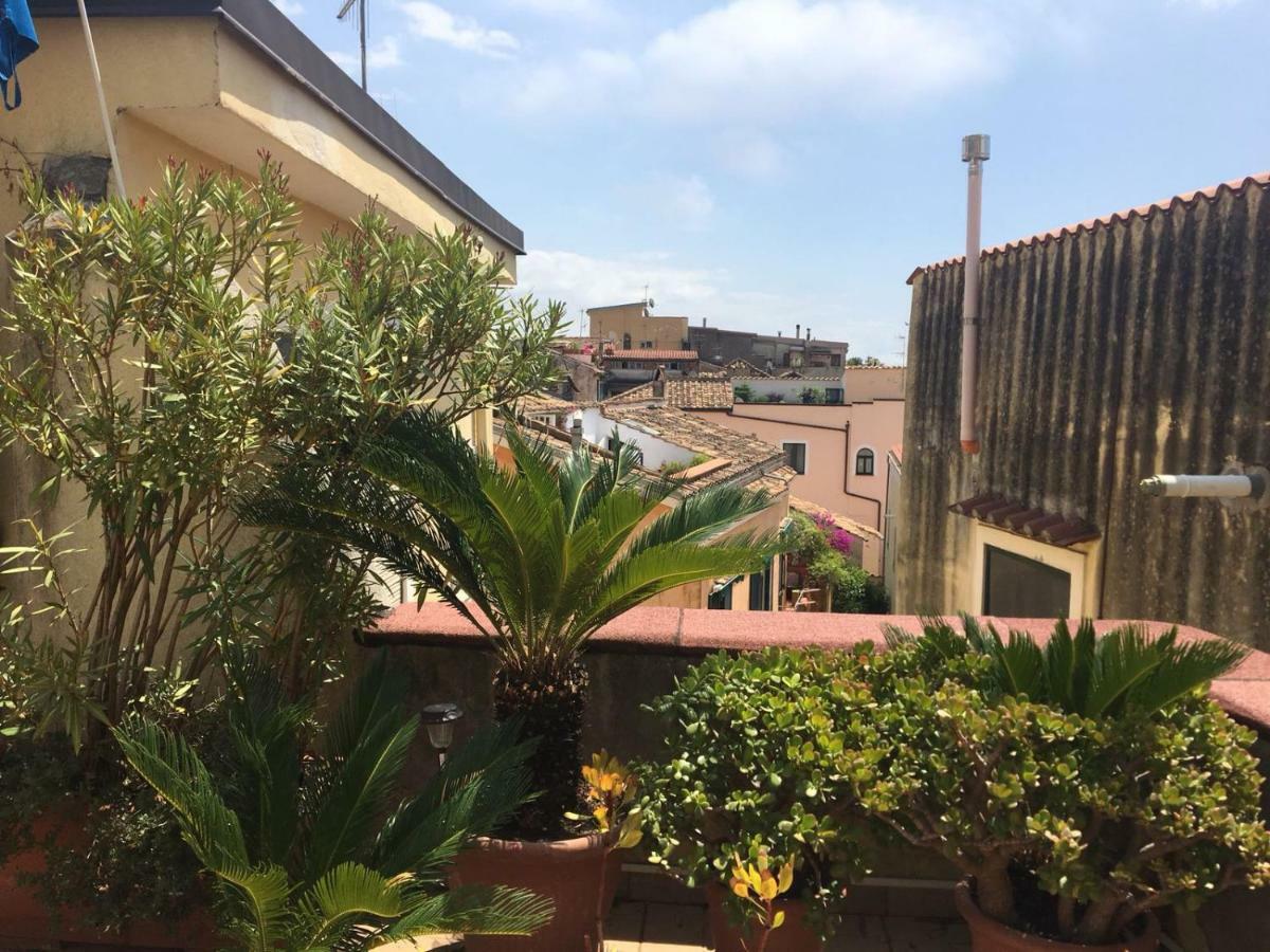 Casa Flo Con Terrazza E Ascensore Salerno Eksteriør bilde